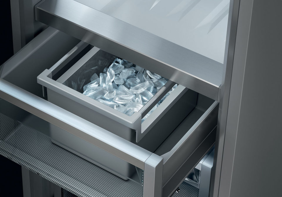 Monolith IceMaker